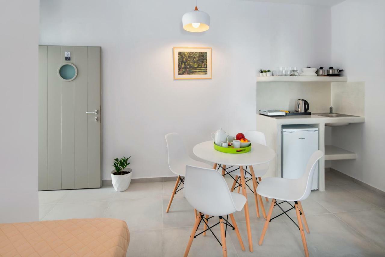Olive Tree Suites 산토리니 외부 사진